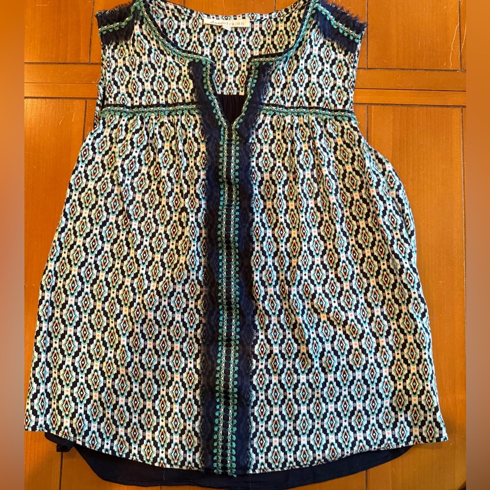 Daniel Rainn Geometric Sleeveless Blouse - Blue and Cream